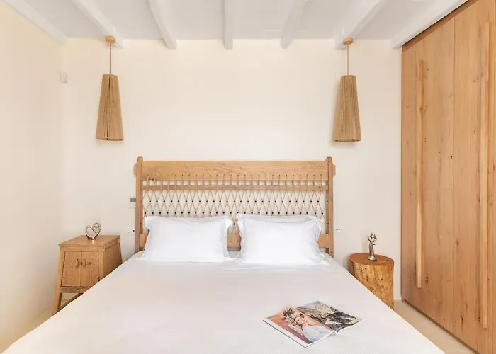 Veneta & * Mykonos Town