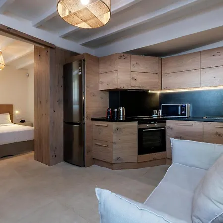 Veneta Suites&villas *