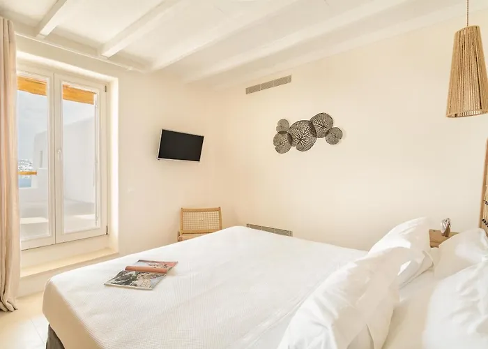 Veneta & Villa Mykonos Town