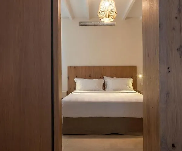 Veneta & * Mykonos Town